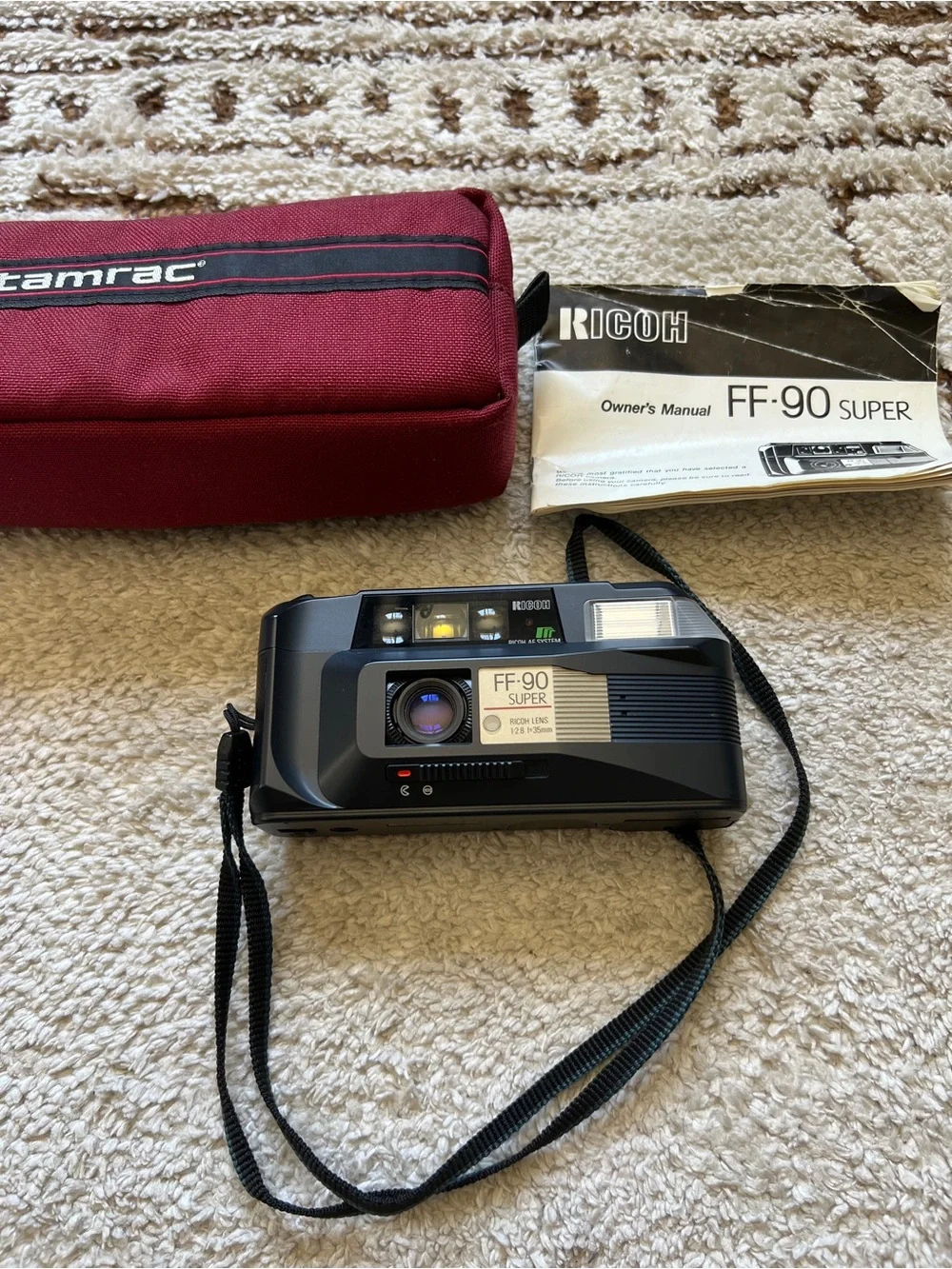 📸 Vintage Ricoh FF-90 Super 35mm Point & Shoot Film Camera f/2.8 1980s UNTESTED